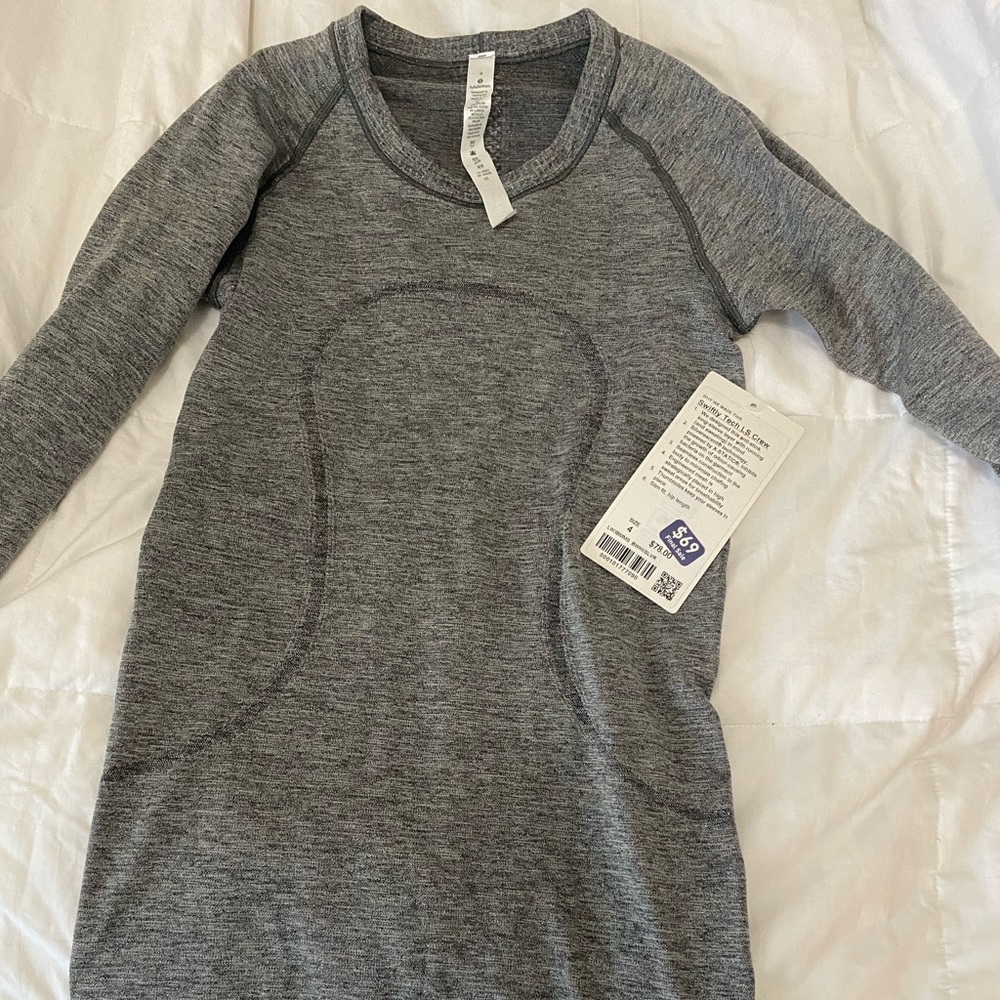Swiftly tech long sleeve crew